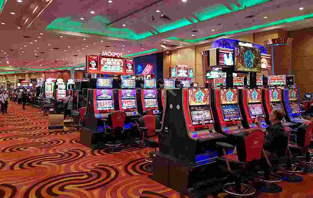 Felix - Hotel & Casino với hệ thống máy game lộng lẫy 